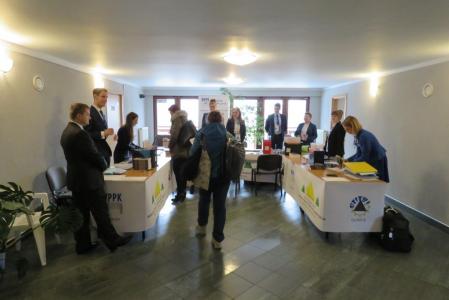 Biuro konferencji, rejestracja pierwszych uczestników